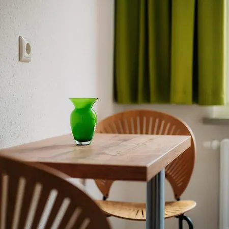 Bodeapartment 3 * Elend
