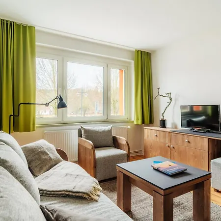 Bodeapartment 3 * Elend